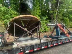Paper mill chipper